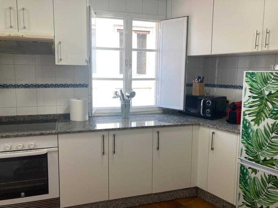 Hyp - A Casa Do Correo Vello - O Balcon Apartment Понтеведра Екстериор снимка