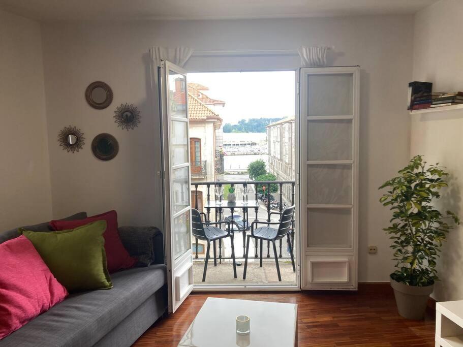 Hyp - A Casa Do Correo Vello - O Balcon Apartment Понтеведра Екстериор снимка